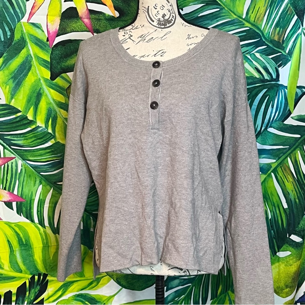 Wayf Small Light Grey 1/4 Button Lightweight Side Slit Neutral School Sweater